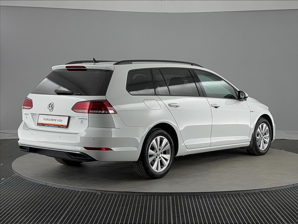 Volkswagen Golf Kombi 1,5 l 96 kw