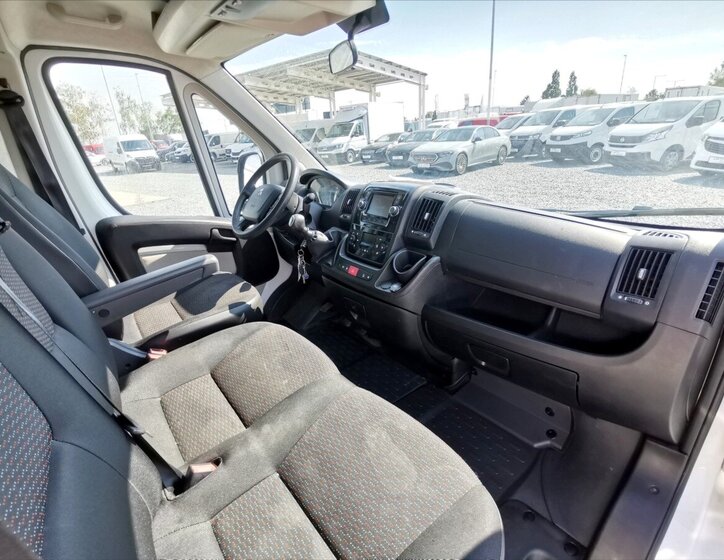 Peugeot Boxer Ostatní 2,2 l 110 kw