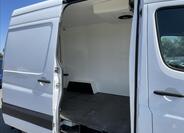 Mercedes-Benz Sprinter 4