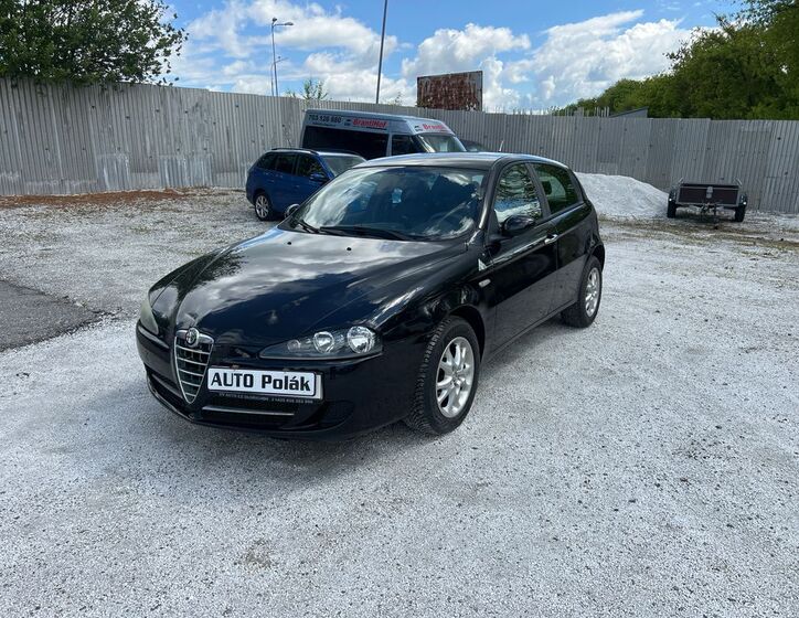 Alfa Romeo 147 10