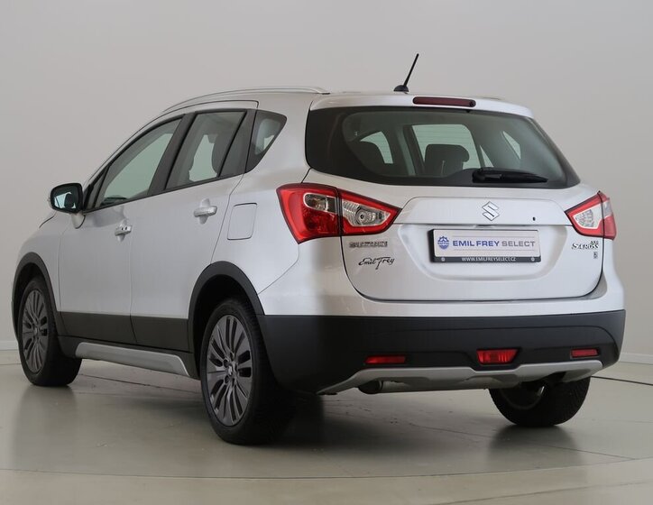 Suzuki SX4 S-Cross SUV / Terénní 1,6 l 88 kw