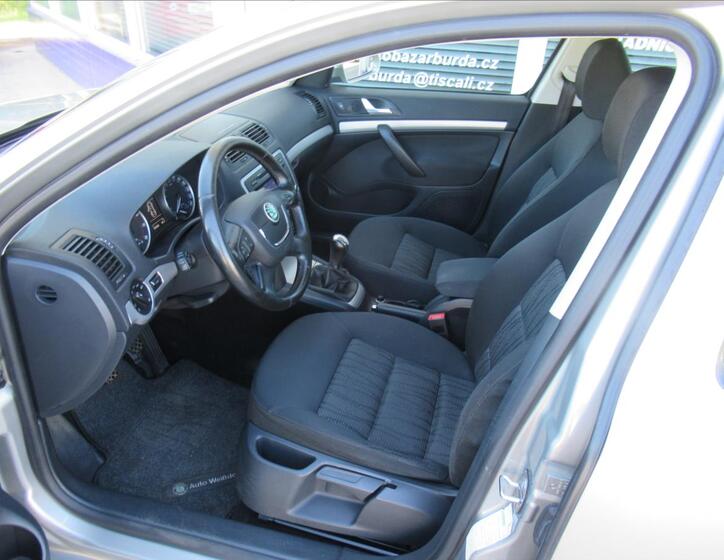 Škoda Octavia 16