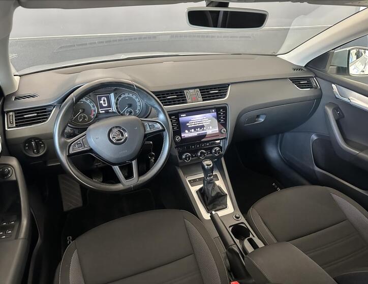 Škoda Octavia 23