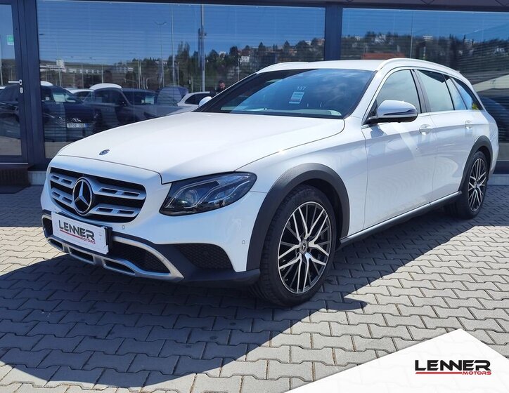 Mercedes-Benz Třídy E Kombi 2,0 l 143 kw