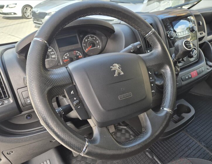 Peugeot Boxer Skříň 2,2 l 121 kw