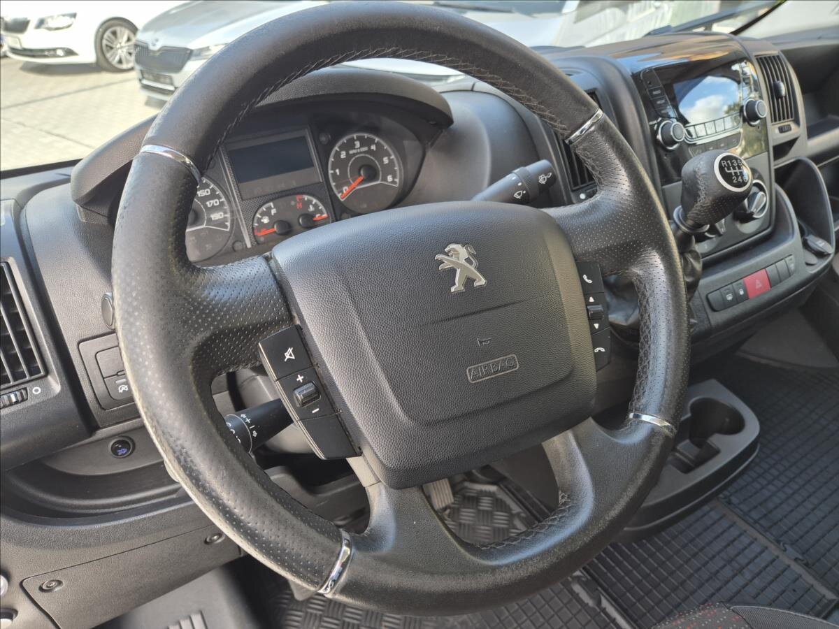 Peugeot Boxer Skříň 2,2 l 121 kw