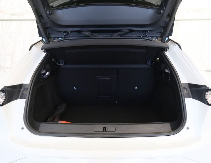 DS Automobiles DS4 Hatchback 1,2 l 100 kw