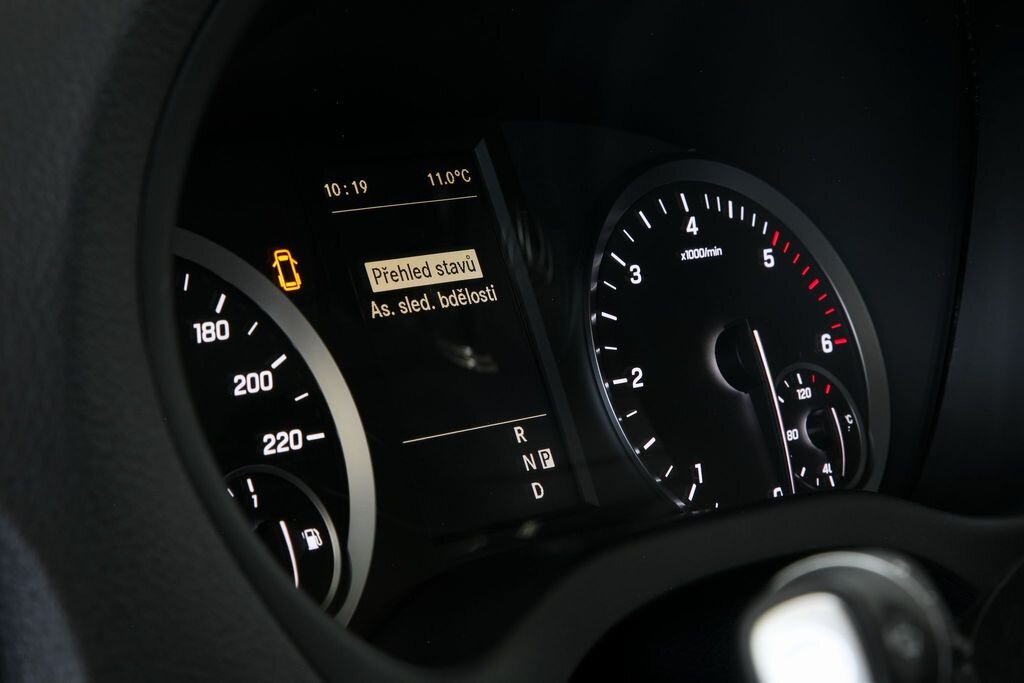 Mercedes-Benz Vito Skříň 2,0 l 120 kw