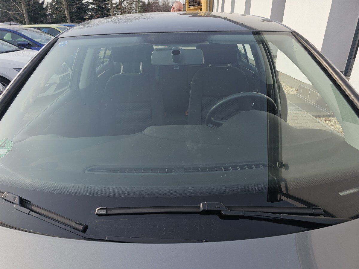 Volkswagen Golf Hatchback 1,4 l 59 kw