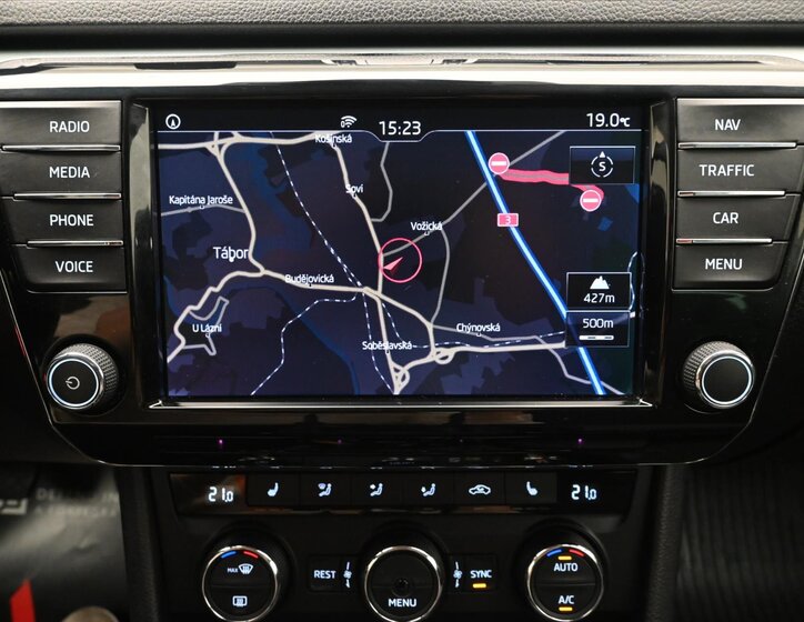 Škoda Superb Kombi 1,6 l 88 kw