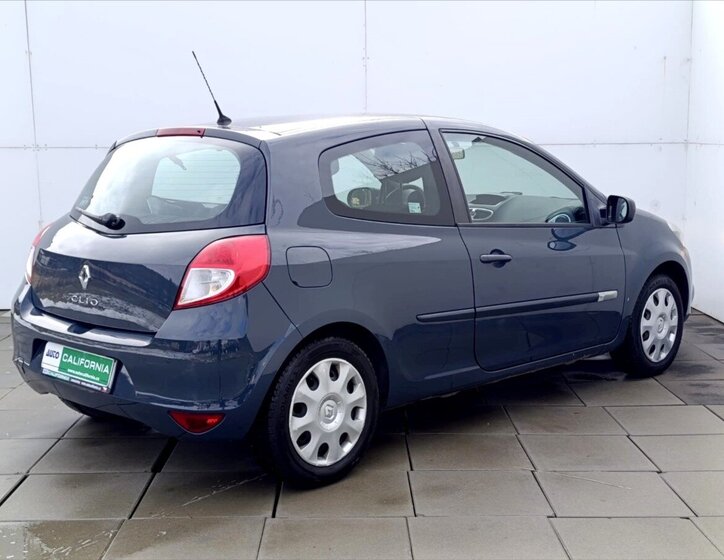 Renault Clio Hatchback 1,1 l 55 kw