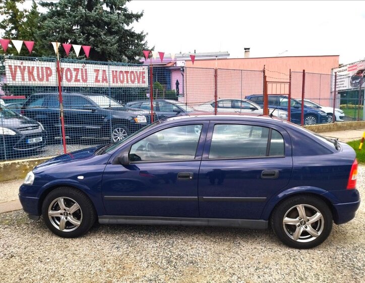 Opel Astra Hatchback 1,4 l 66 kw