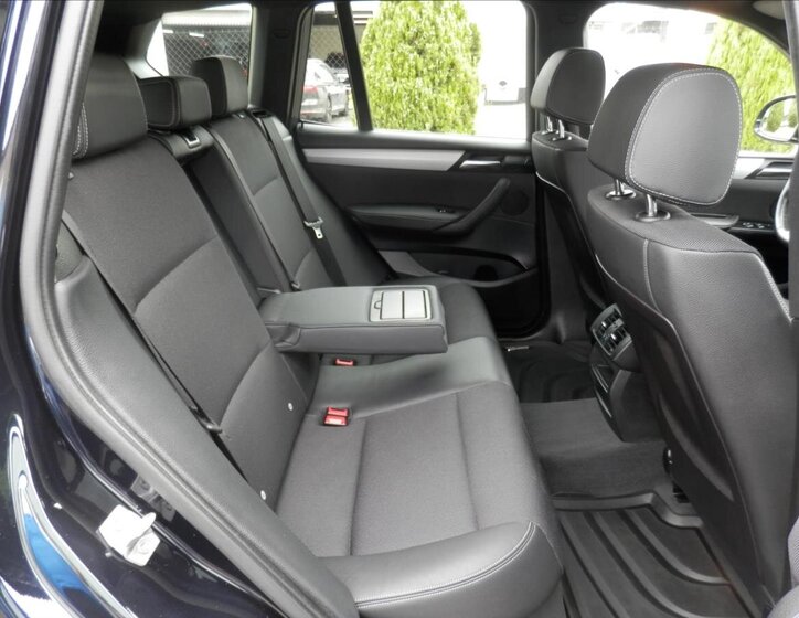 BMW X3 SUV / Terénní 2,0 l 140 kw