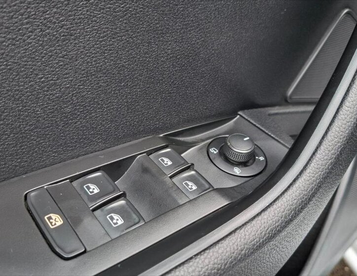 Škoda Superb Kombi 2,0 l 110 kw