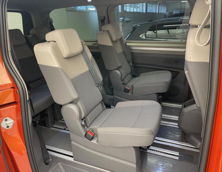 Volkswagen Multivan 21