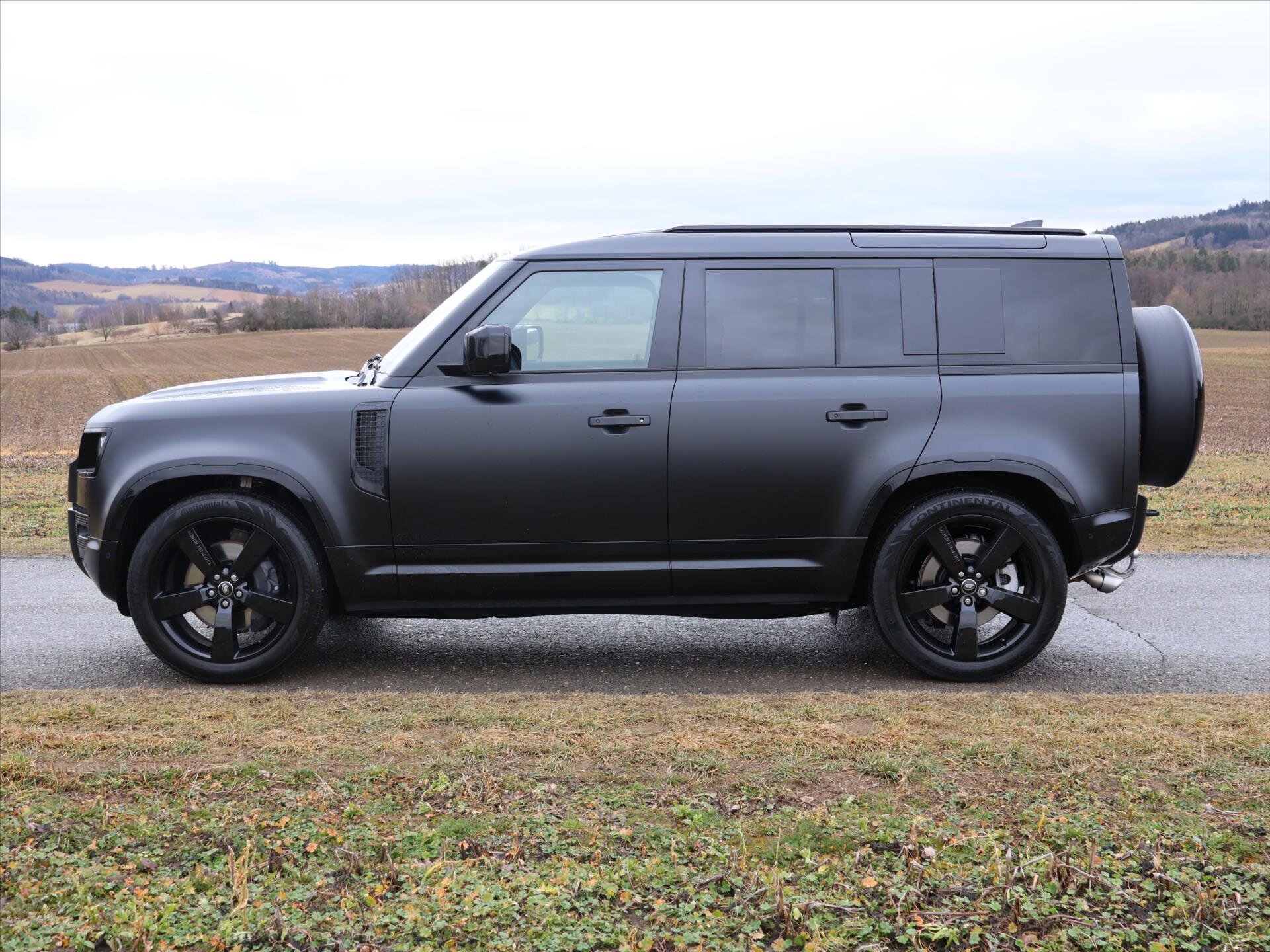 Land Rover Defender SUV / Terénní 5,0 l 313 kw