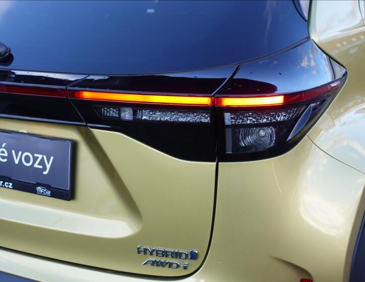 Toyota Yaris Cross 32