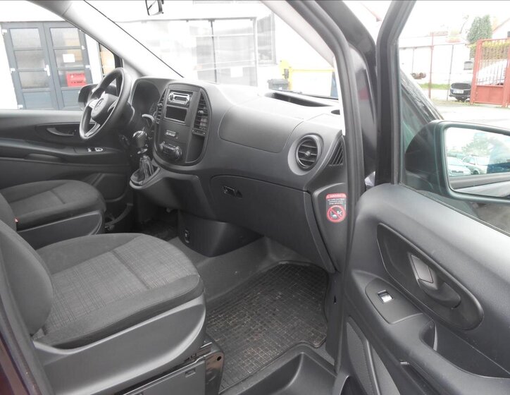 Mercedes-Benz Vito VAN / Minibus 2,1 l 120 kw