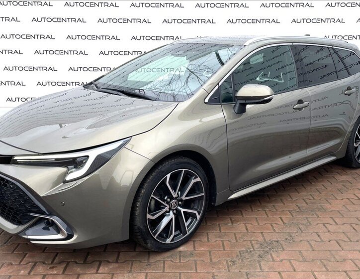 Toyota Corolla Kombi 2,0 l 112 kw