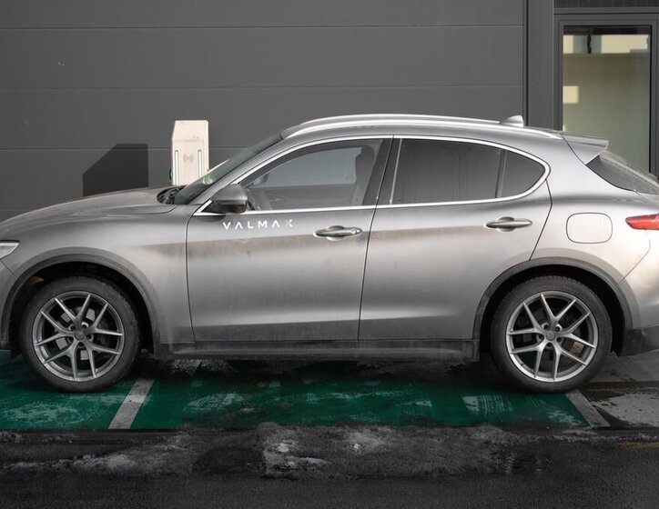 Alfa Romeo Stelvio SUV 2,0 l 206 kw