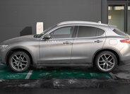 Alfa Romeo Stelvio SUV 2,0 l 206 kw