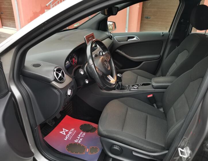 Mercedes-Benz Třídy B 10