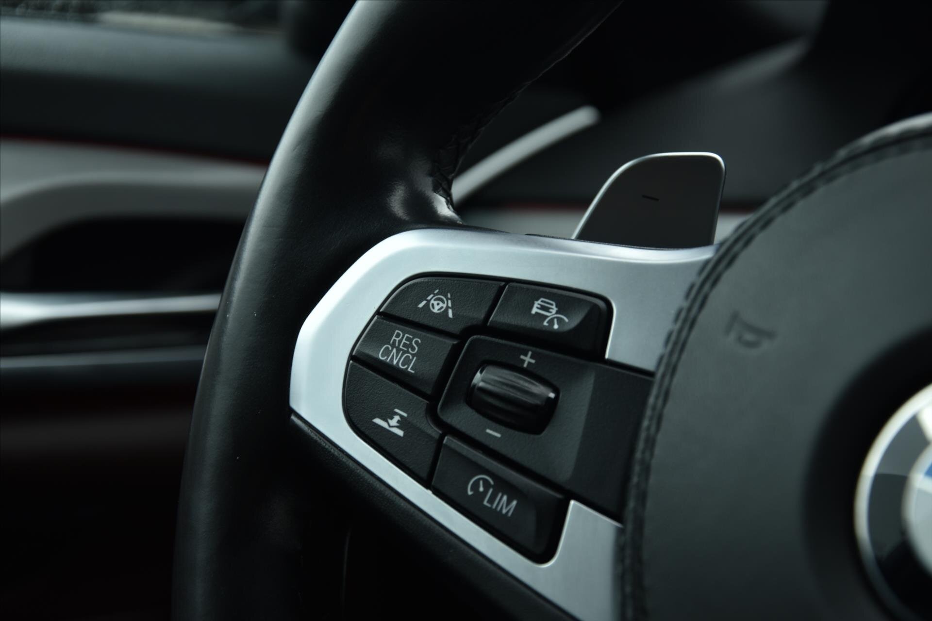 BMW Řada 5 Sedan / Limuzína 3,0 l 250 kw