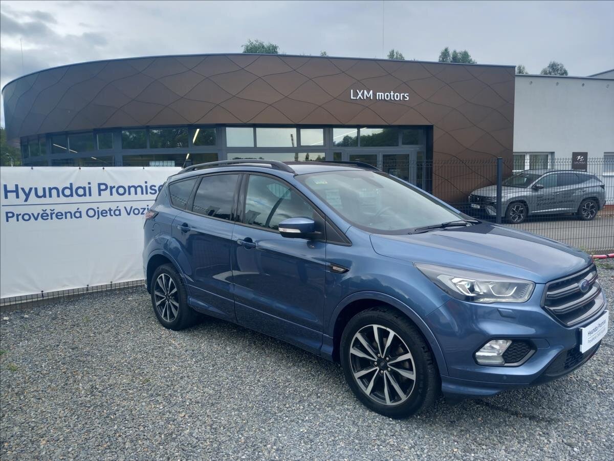 Ford Kuga SUV / Terénní 1,5 l 110 kw