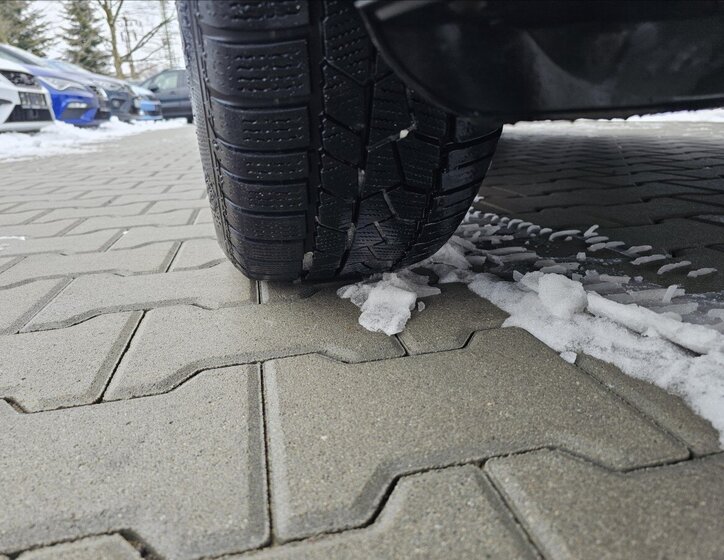 Volkswagen Touran Kombi 1,4 l 110 kw