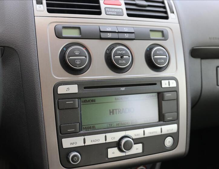 Volkswagen Touran 14