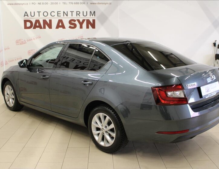 Škoda Octavia Sedan / Limuzína 1,6 l 85 kw