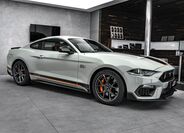 Ford Mustang 4