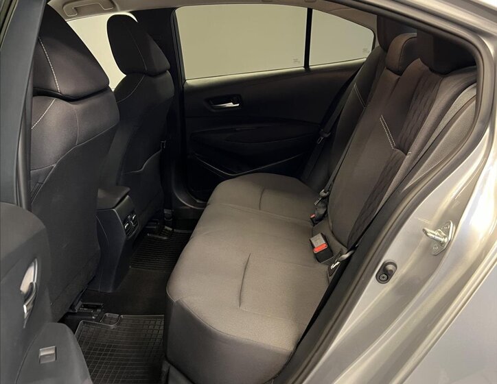 Toyota Corolla Sedan 1,5 l 92 kw