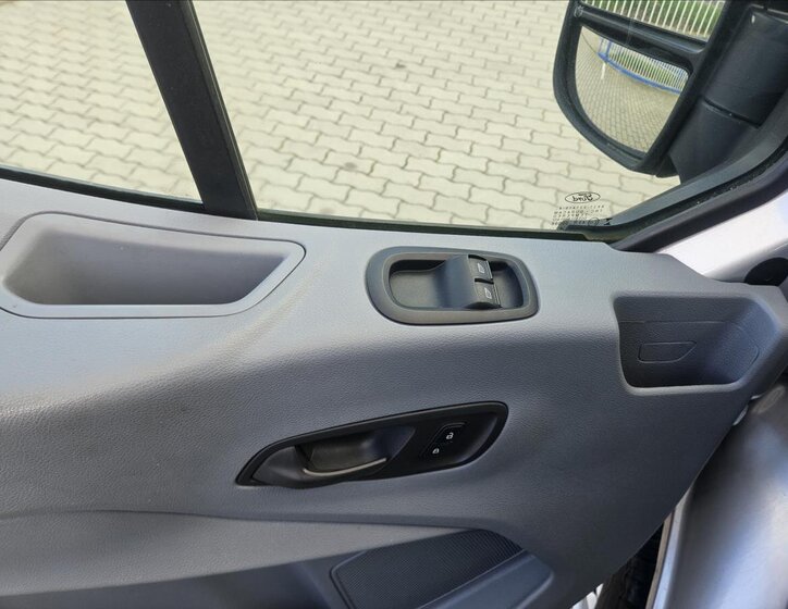 Ford Transit 11