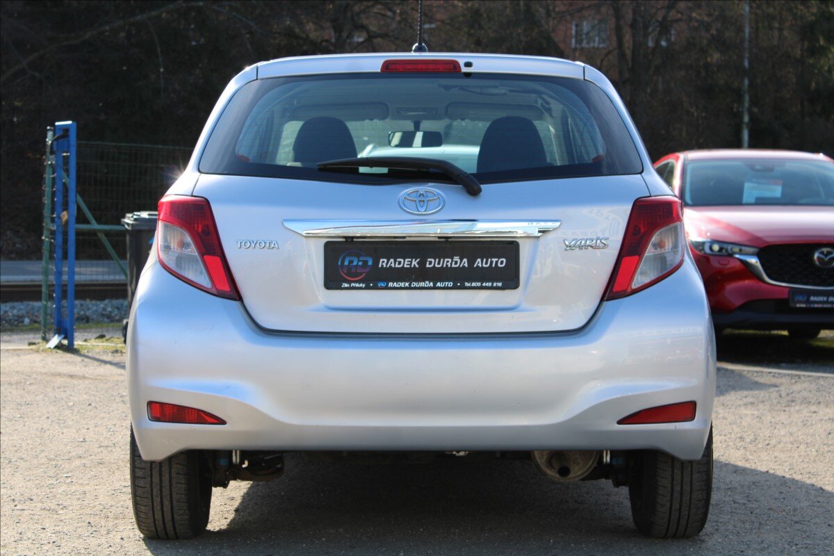 Toyota Yaris Hatchback 998,0 51 kw