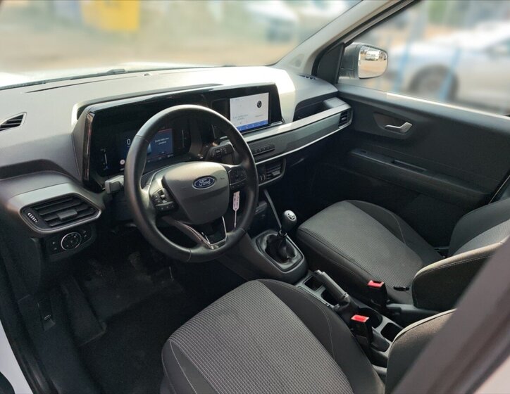 Ford Tourneo Courier Skříň 999,0 73 kw