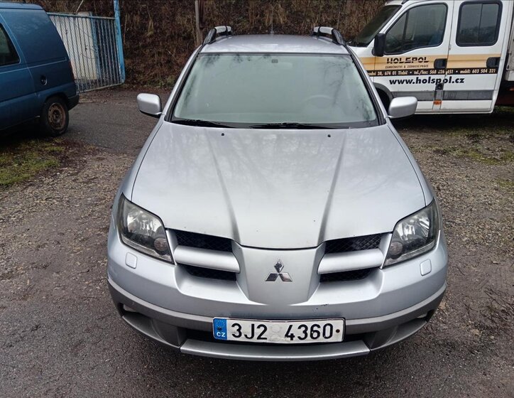 Mitsubishi Outlander Kombi 2,0 l 100 kw