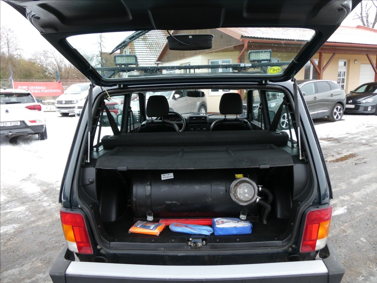 Lada Niva Ostatní 1,7 l 61 kw