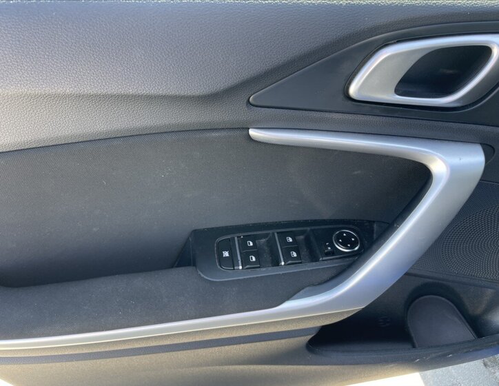 KIA Ceed Hatchback 1,4 l 73 kw