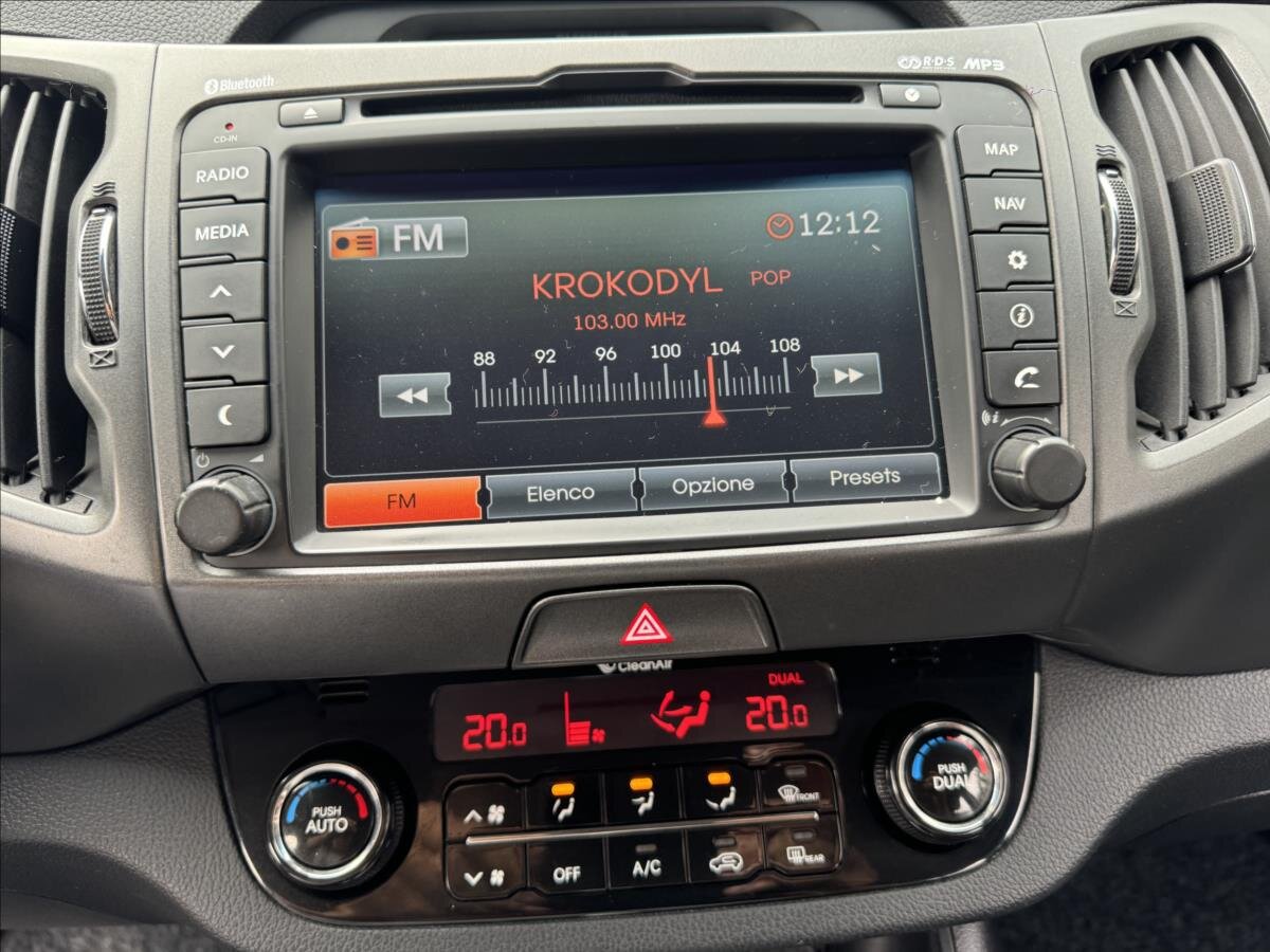 KIA Sportage SUV 2,0 l 135 kw