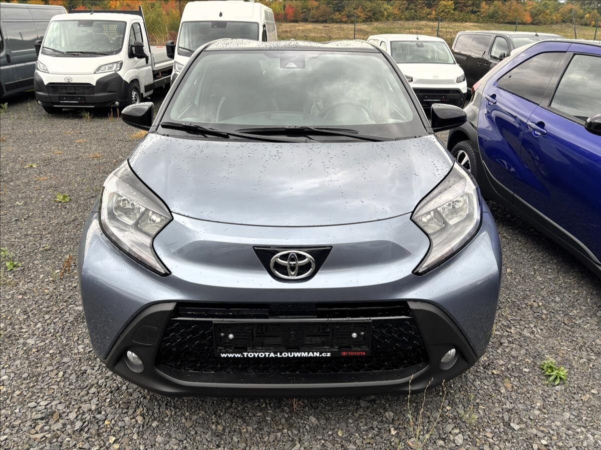 Toyota Aygo Hatchback 1,0 l 53 kw