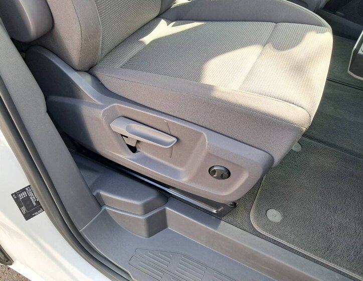 Volkswagen Multivan Kombi 1,5 l 130 kw