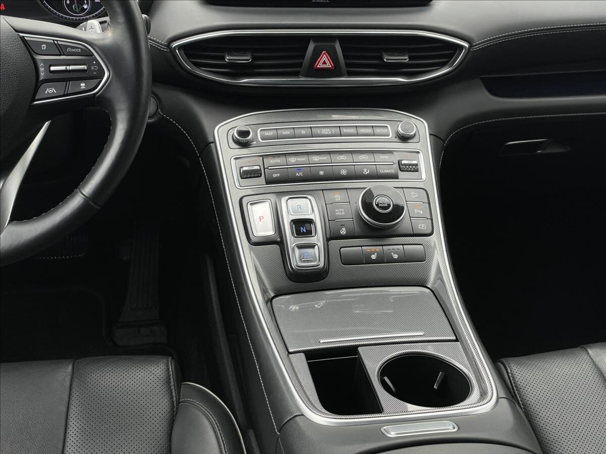 Hyundai Santa Fe SUV / Terénní 2,2 l 148 kw