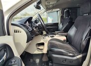 Lancia Voyager MPV 2,8 l 120 kw