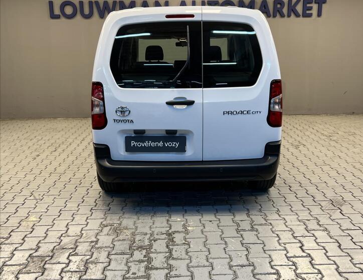 Toyota ProAce City Verso 13