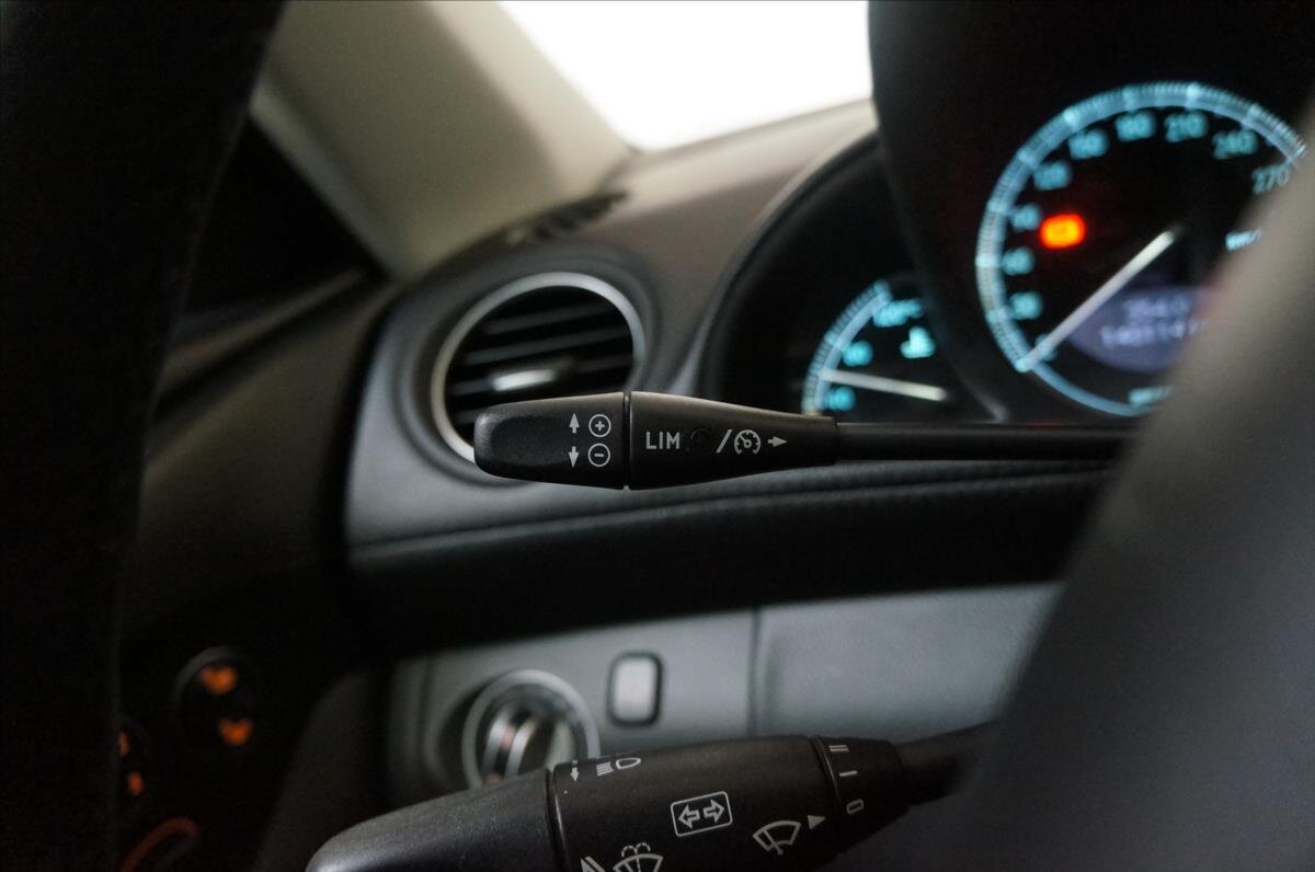 Mercedes-Benz SL Kabriolet 5,5 l 471 kw