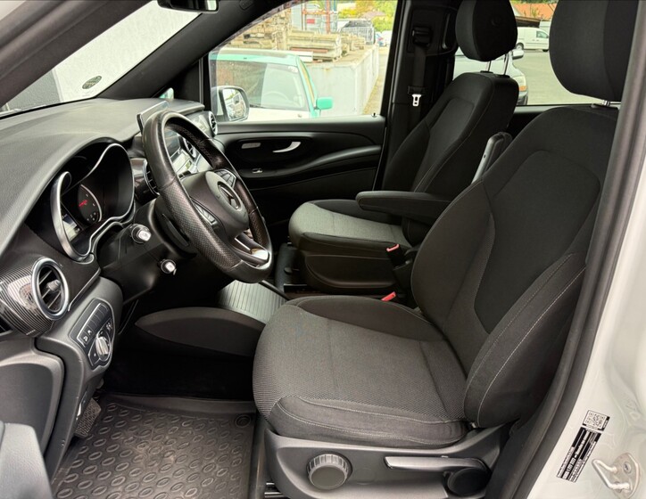 Mercedes-Benz Třídy V 11