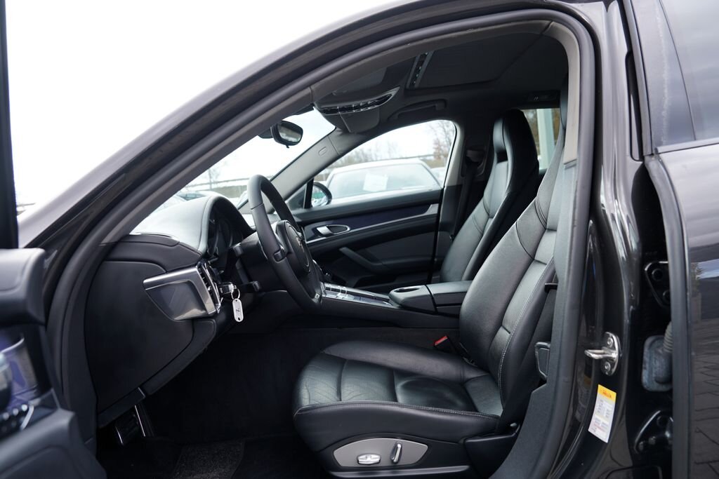 Porsche Panamera Sedan 3,6 l 220 kw
