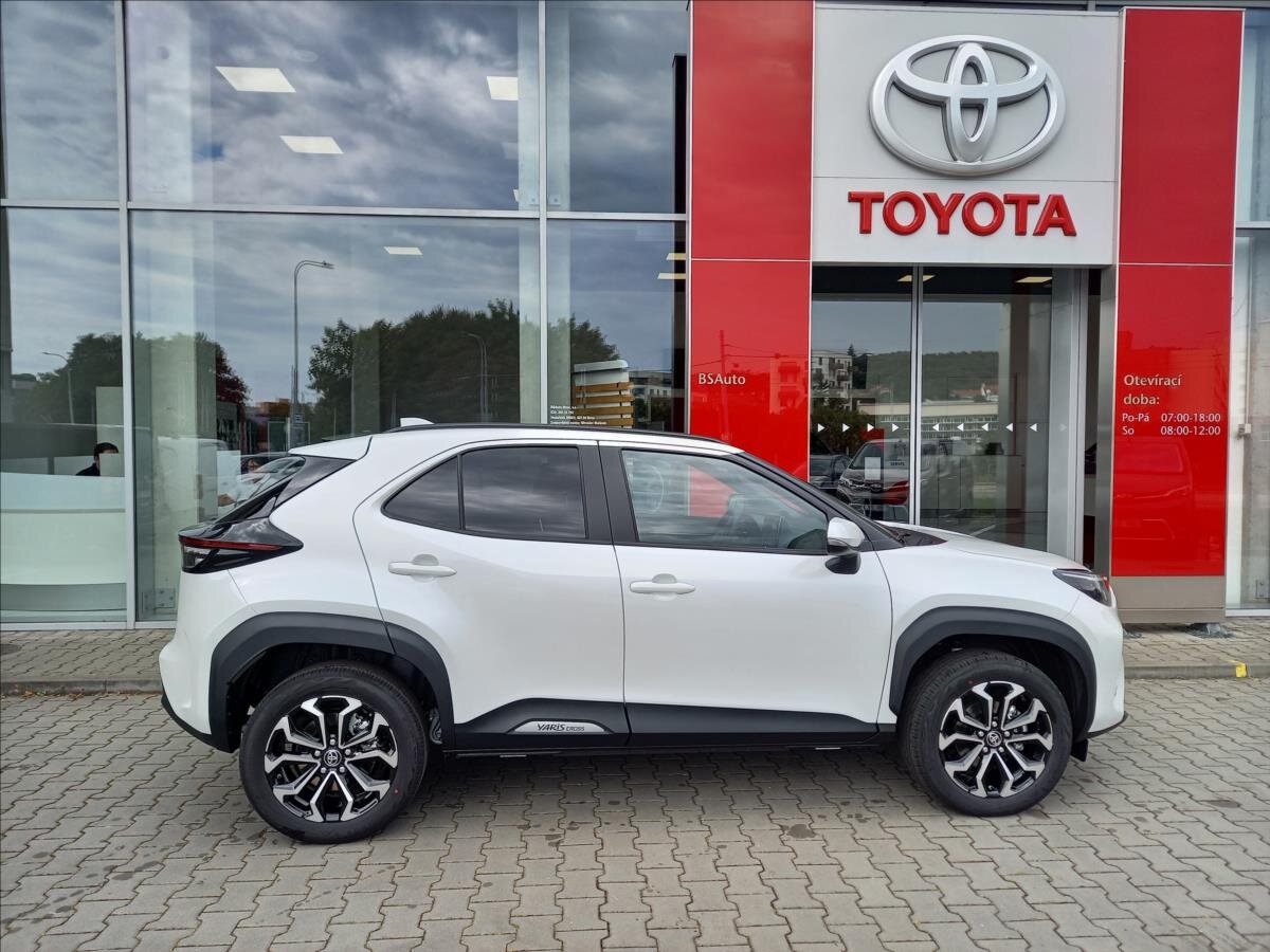 Toyota Yaris Cross SUV 1,5 l 85 kw