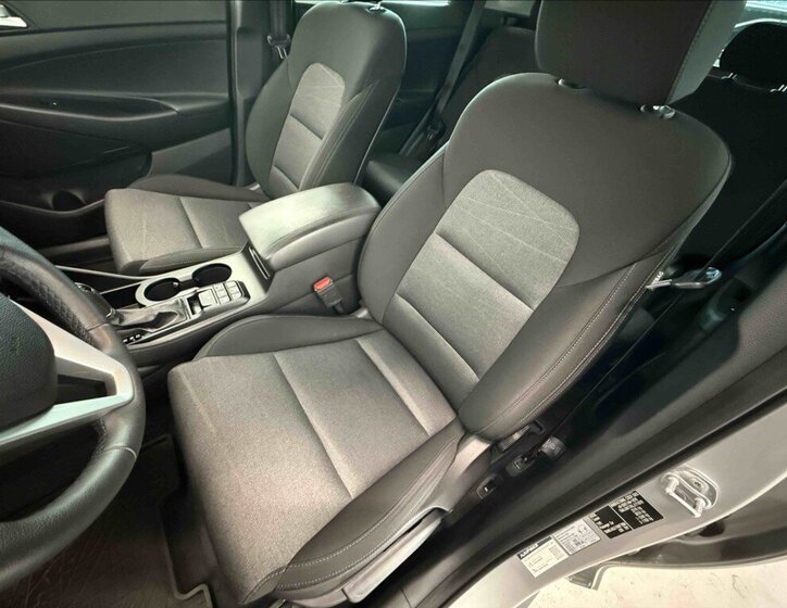 Hyundai Tucson SUV 1,6 l 100 kw